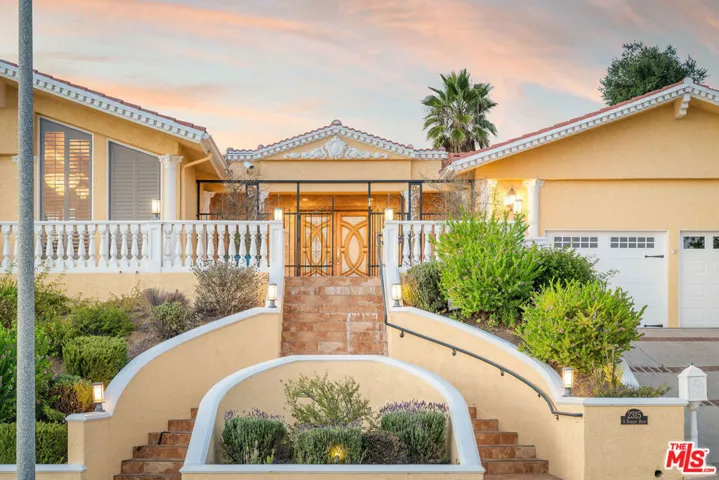 2315 N Hobart Boulevard, Los Angeles, California 90027