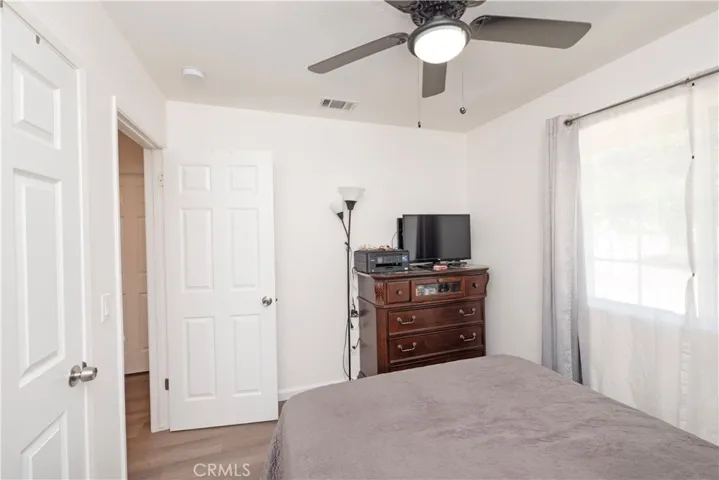 10707 Redwood, Hesperia, California 92345