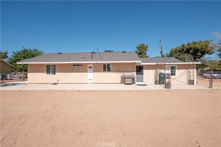 10707 Redwood, Hesperia, California 92345