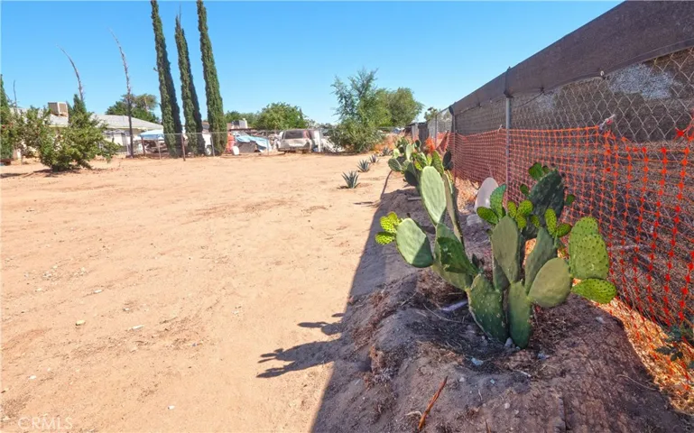 10707 Redwood, Hesperia, California 92345