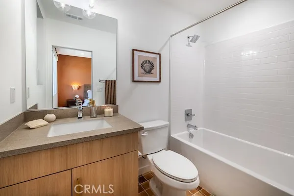Plan 5 Model Home Secondary Bathroom