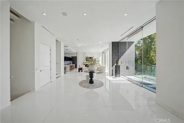9459 Beverly Crest, Beverly Hills, California 90210