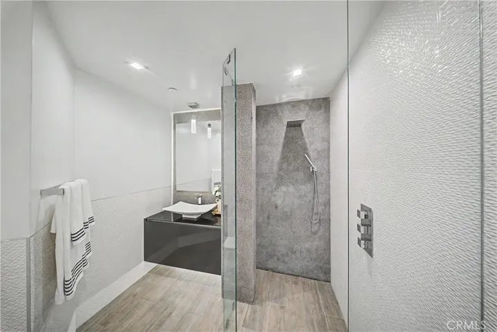 9459 Beverly Crest, Beverly Hills, California 90210