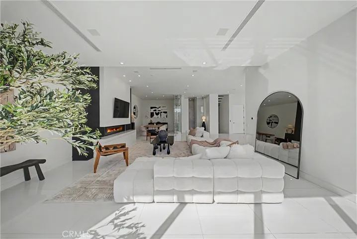 9459 Beverly Crest, Beverly Hills, California 90210