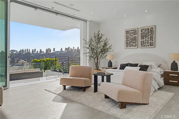 9459 Beverly Crest, Beverly Hills, California 90210