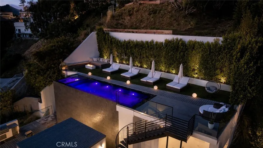 9459 Beverly Crest, Beverly Hills, California 90210