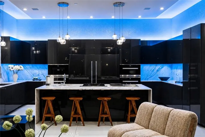 9459 Beverly Crest, Beverly Hills, California 90210