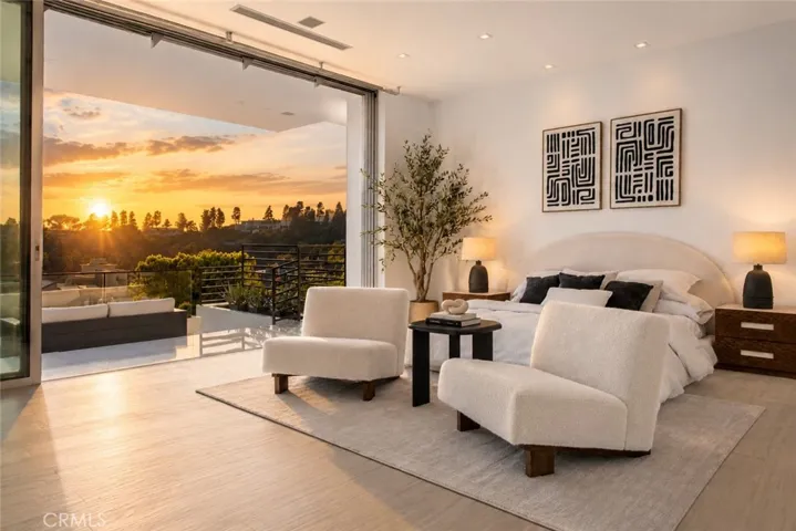 9459 Beverly Crest, Beverly Hills, California 90210