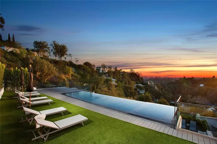 9459 Beverly Crest, Beverly Hills, California 90210