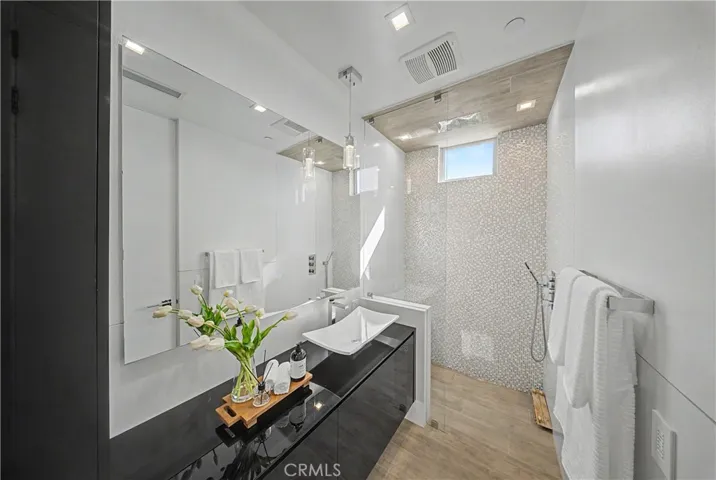 9459 Beverly Crest, Beverly Hills, California 90210