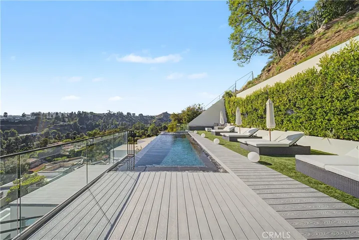 9459 Beverly Crest, Beverly Hills, California 90210