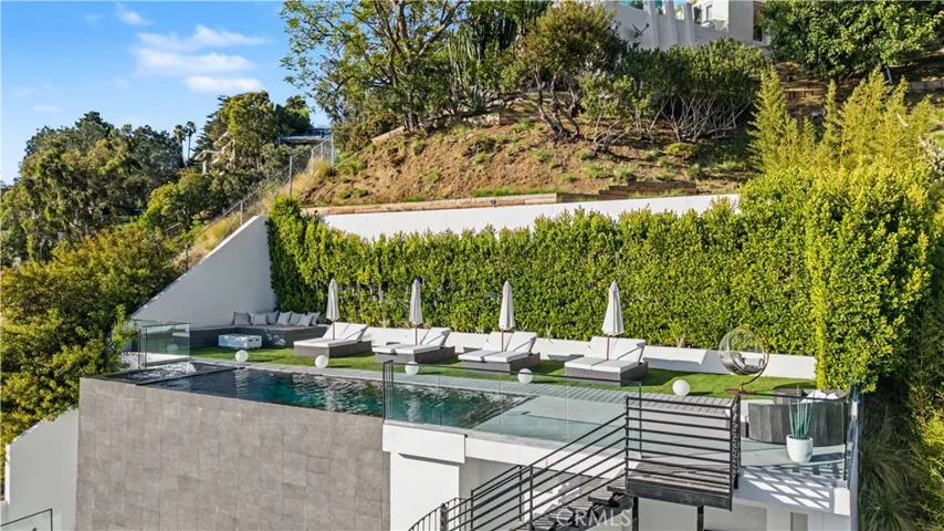 9459 Beverly Crest, Beverly Hills, California 90210