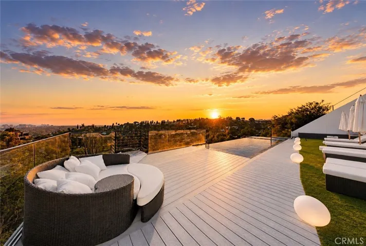 9459 Beverly Crest, Beverly Hills, California 90210