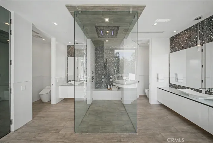 9459 Beverly Crest, Beverly Hills, California 90210