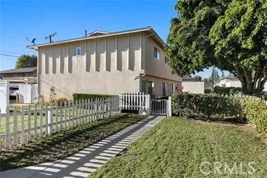 928 N Vicentia Avenue C, Corona, California 92878