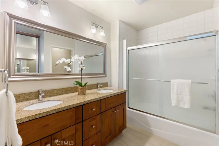 14 Woodgrove 19, Irvine, California 92604