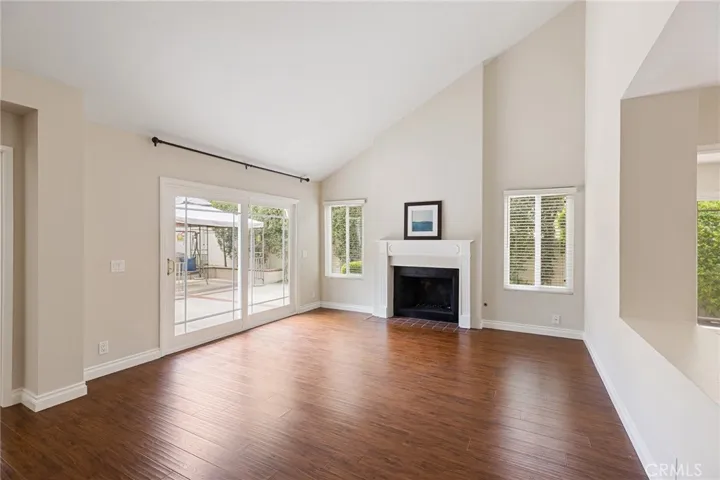 14 Woodgrove 19, Irvine, California 92604