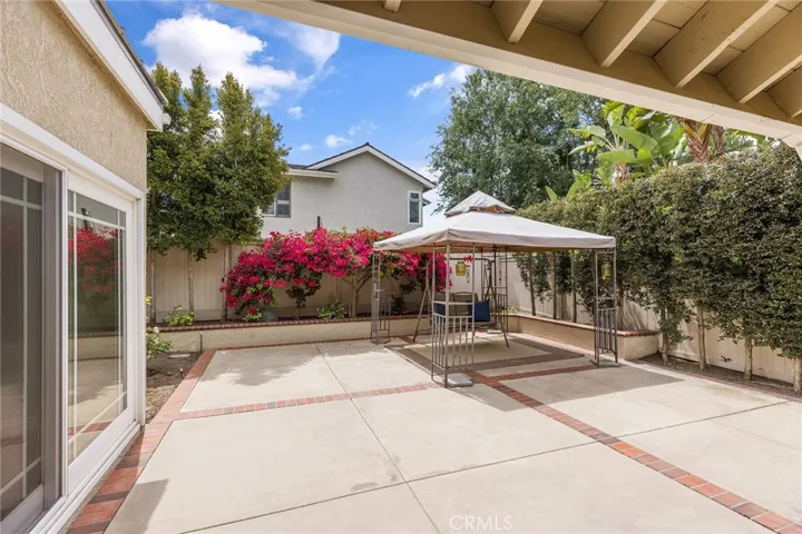 14 Woodgrove 19, Irvine, California 92604