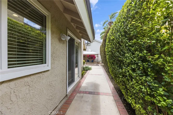 14 Woodgrove 19, Irvine, California 92604