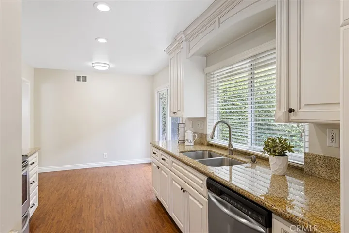 14 Woodgrove 19, Irvine, California 92604