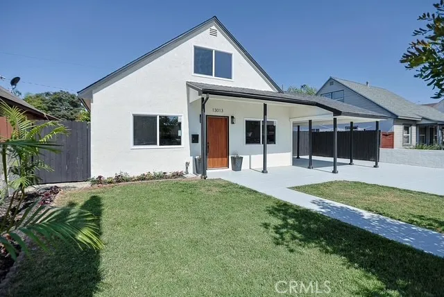 13013 Woodridge, La Mirada, California 90638