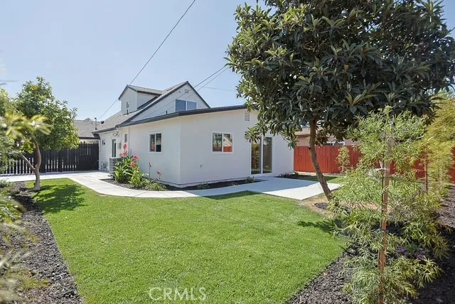 13013 Woodridge, La Mirada, California 90638