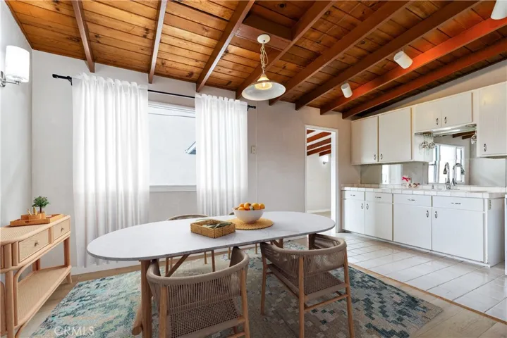 Virtual Staging | Dining Area | Kitchen