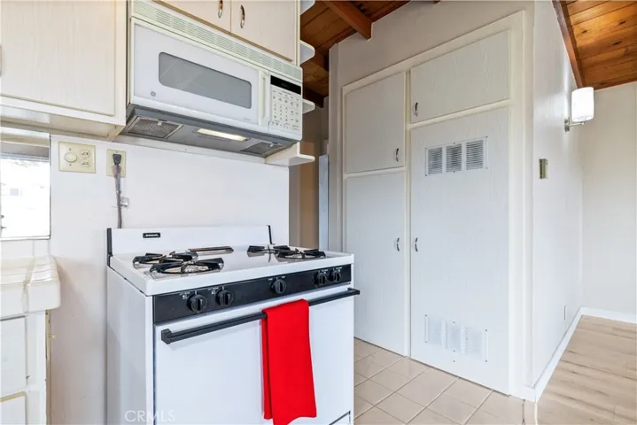 351 Nevis Street, Morro Bay, California 93442