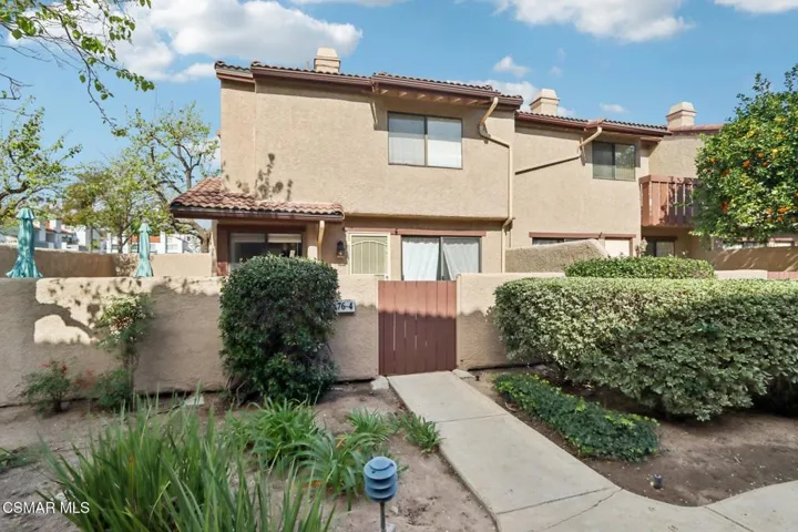 1-web-or-mls-Chandler Ave-S0702-004