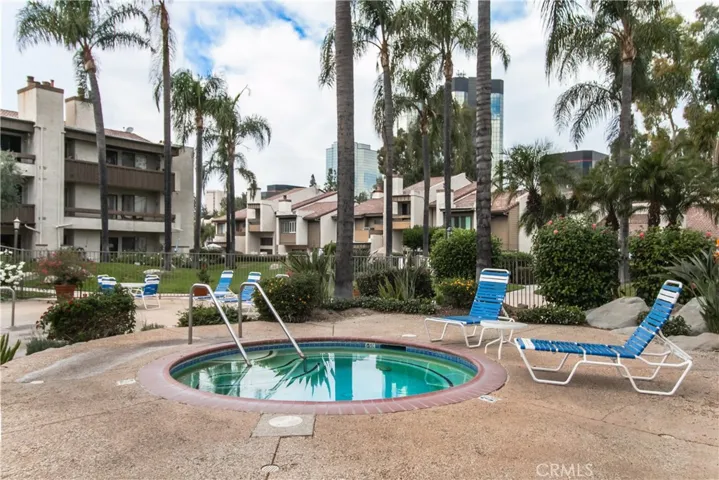 21500 Califa 97, Woodland Hills, California 91367