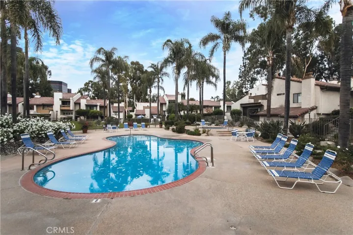 21500 Califa 97, Woodland Hills, California 91367