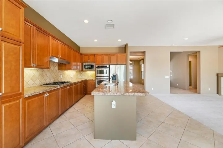 16-Kitchen