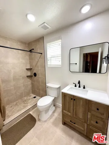 1629 Julia Way, Riverside, California 92501