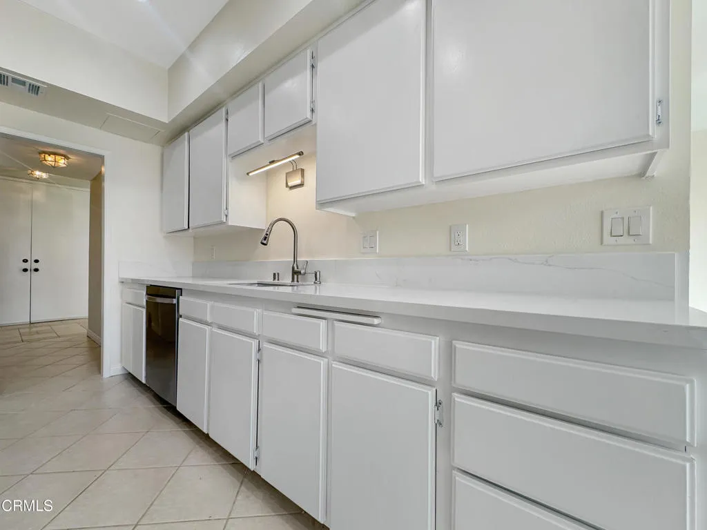 Fairesta kitchen counters