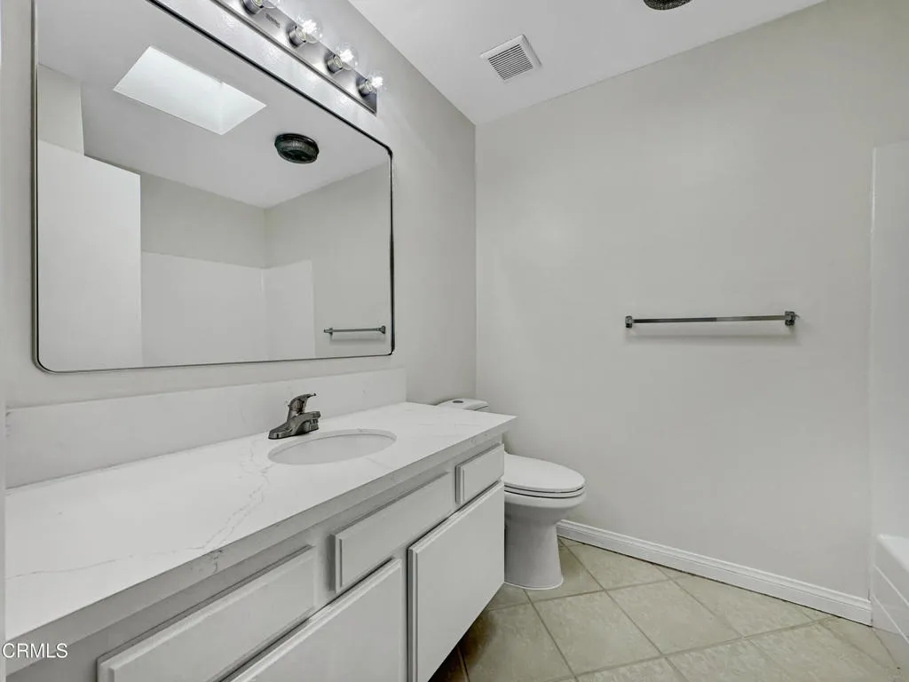 Fairesta upstairs full bathroom