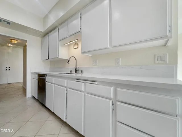 Fairesta kitchen counters