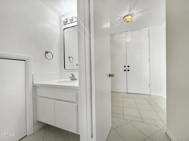 Fairesta downstairs half bath