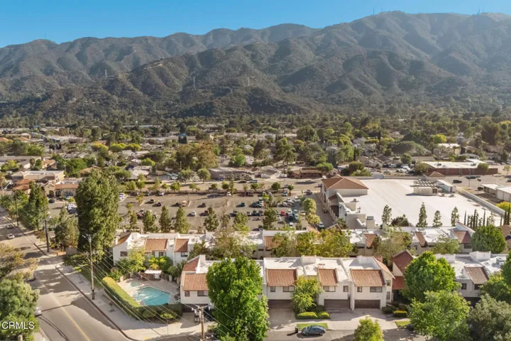 fairesta aerial view with pool and mount