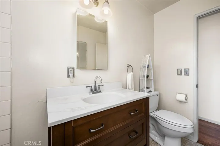 Main hallway bathroom.