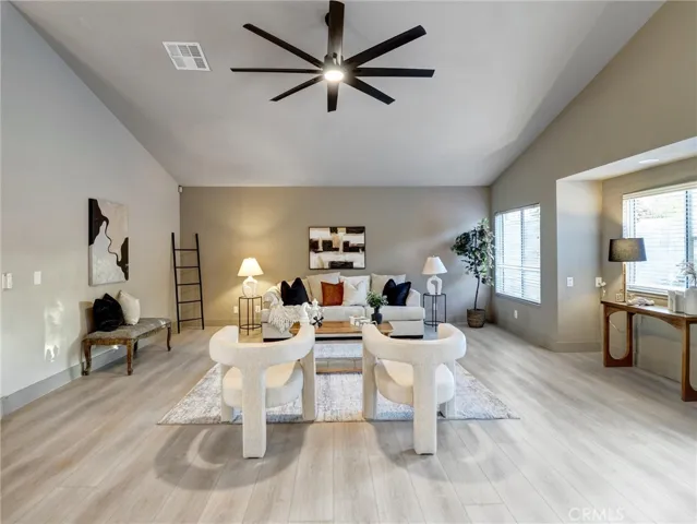 39685 Saint Michael, Palm Desert, California 92211
