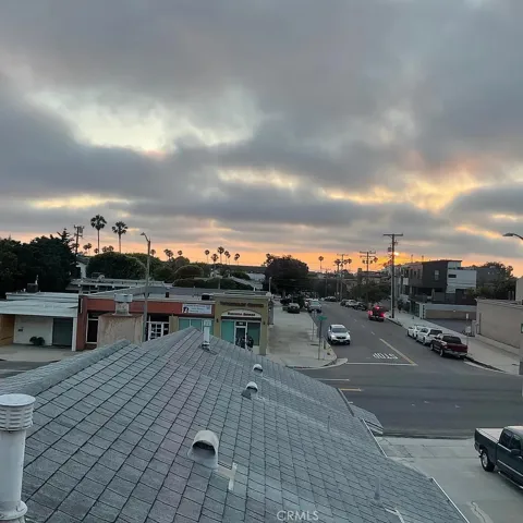 702 S Pacific Coast Highway, Redondo Beach, California 90277