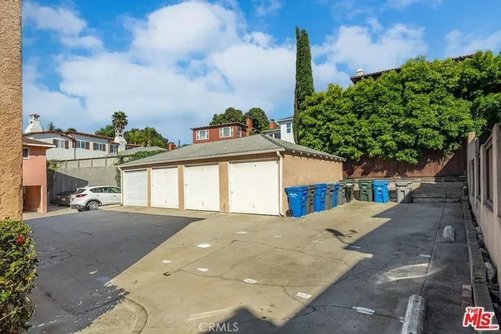 702 S Pacific Coast Highway, Redondo Beach, California 90277