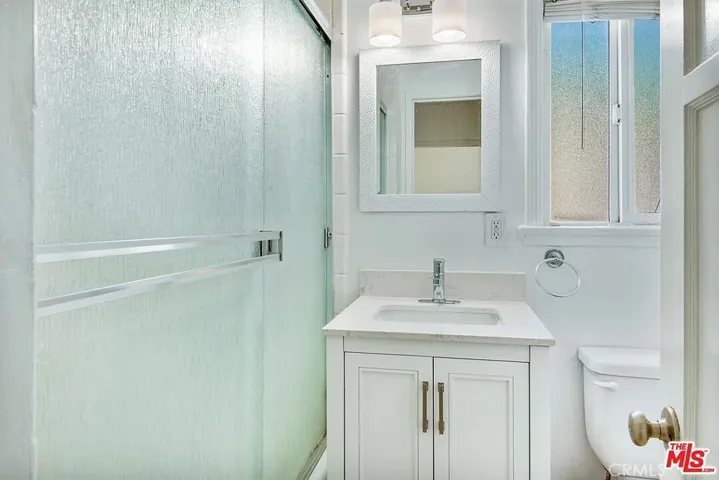 702 S Pacific Coast Highway, Redondo Beach, California 90277
