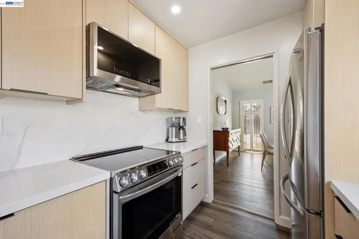 3430 Camanoe Ln, Alameda, California 94502