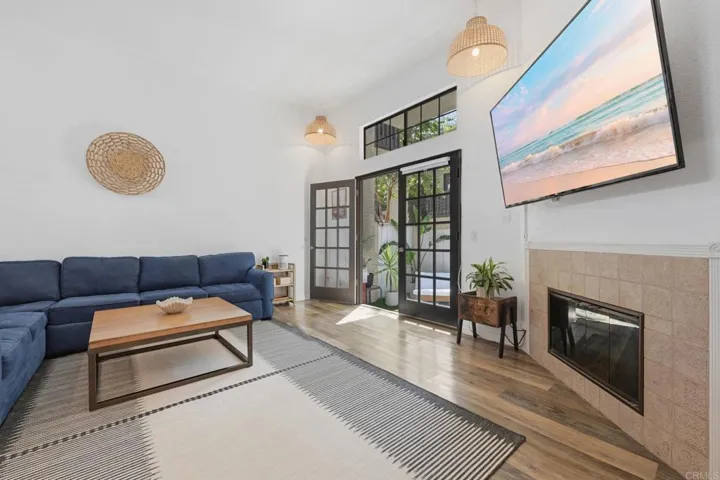 2372 Altisma Way C, Carlsbad, California 92009