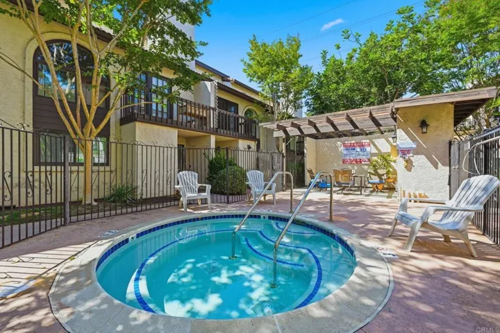 2372 Altisma Way C, Carlsbad, California 92009