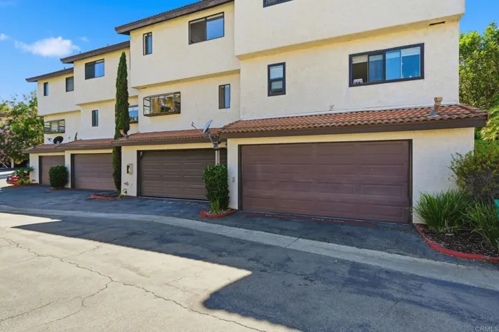 2372 Altisma Way C, Carlsbad, California 92009