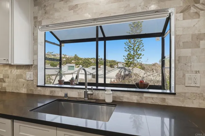 2372 Altisma Way C, Carlsbad, California 92009