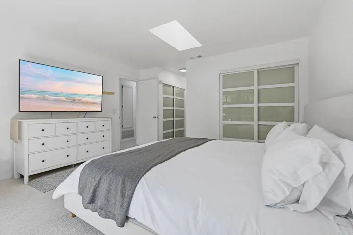 2372 Altisma Way C, Carlsbad, California 92009