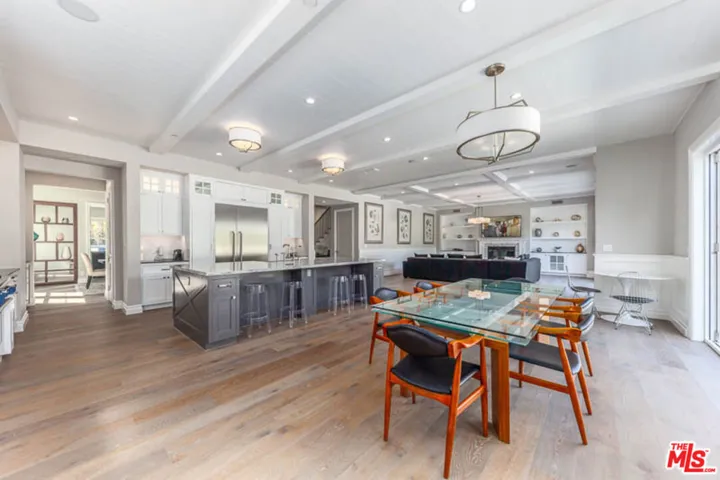 5054 Haskell Avenue, Encino, California 91436